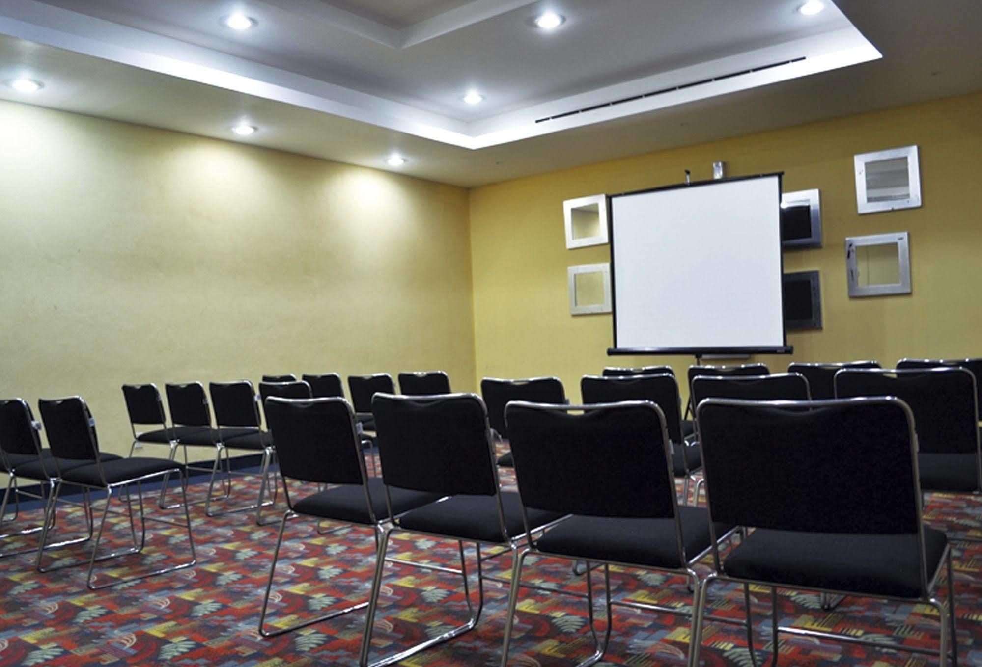 Hotel Mediterraneo Sa De Cv Tulancingo Exteriör bild